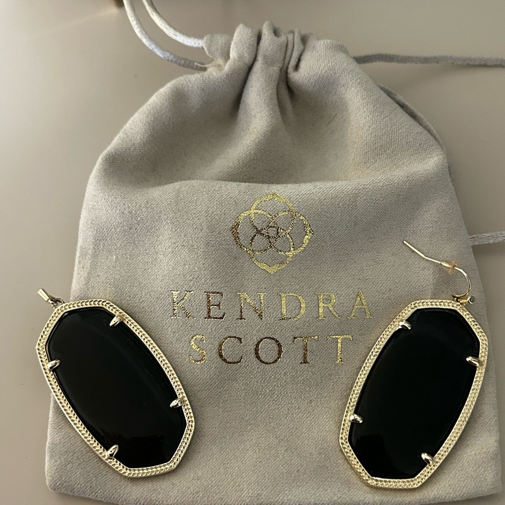 Large Kendra Scott black oval earrings
